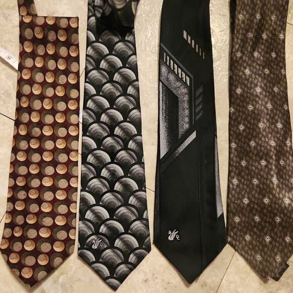 Choice of one-Kenneth Cole, Don Loper, and Geoffrey Bean ties. - Picture 1 of 7
